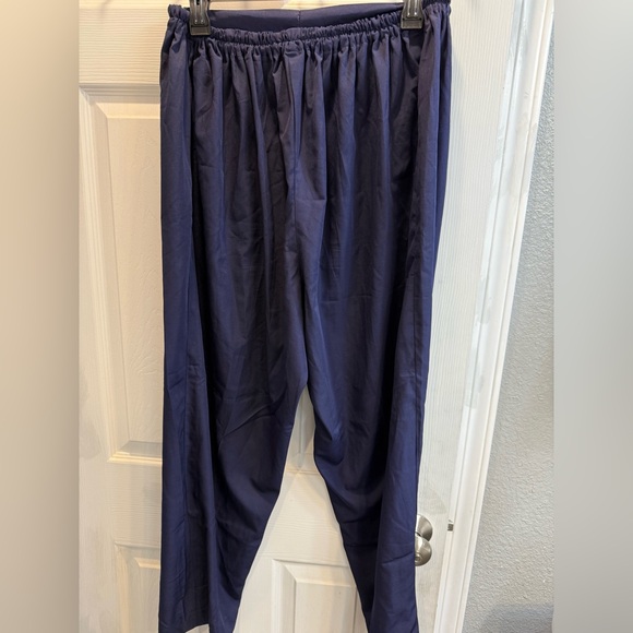 India Boutique Navy and Gold Embellished Indian Punjabi Pakistani suit - Picture 15 of 15